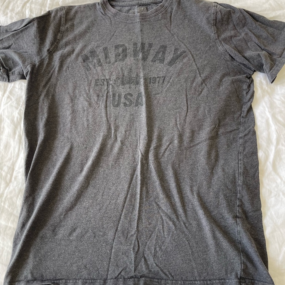 Midway USA Gray Short Sleeve Tee with Vintage Print
